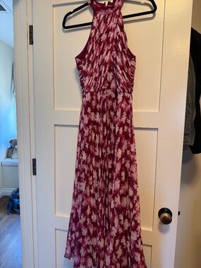 MONIQUE LHUILLIER  Floral-Print Pleated Midi Dress